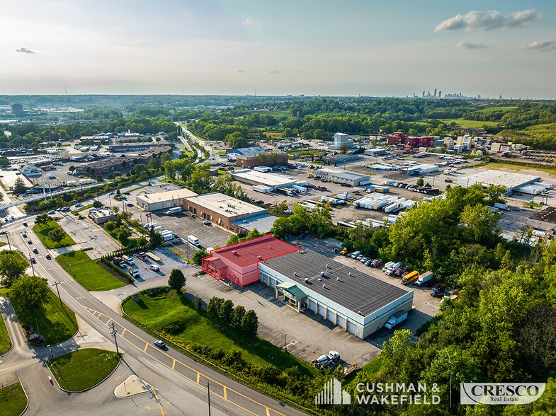 Primary Photo Of 7941-7951 Granger Rd, Valley View Service For Lease