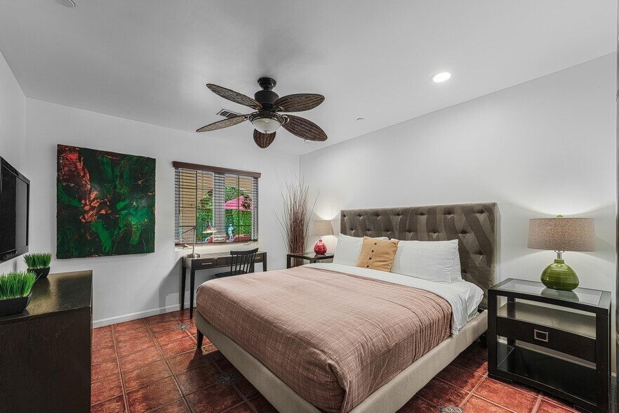 More Photos Of 520 Chuckwalla Rd, Palm Springs Apartments For Sale
