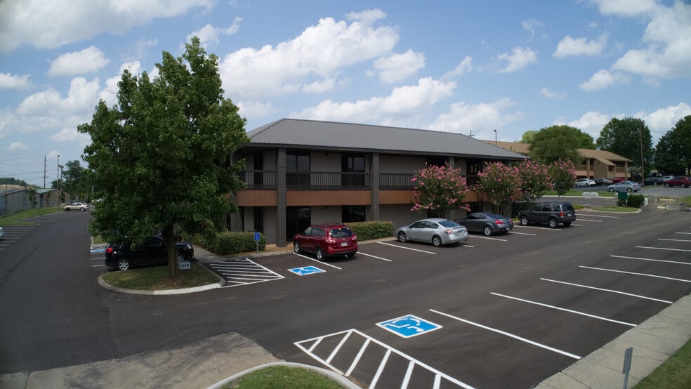 More Photos Of 444 Metroplex Dr, Nashville Office For Sale