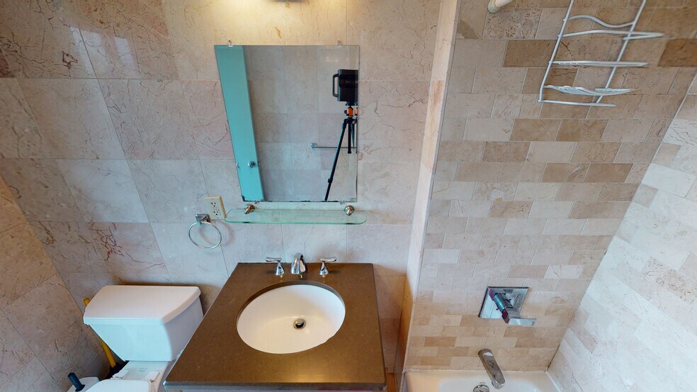 More Photos Of 518 Meeker Ave, Brooklyn Apartments For Sale