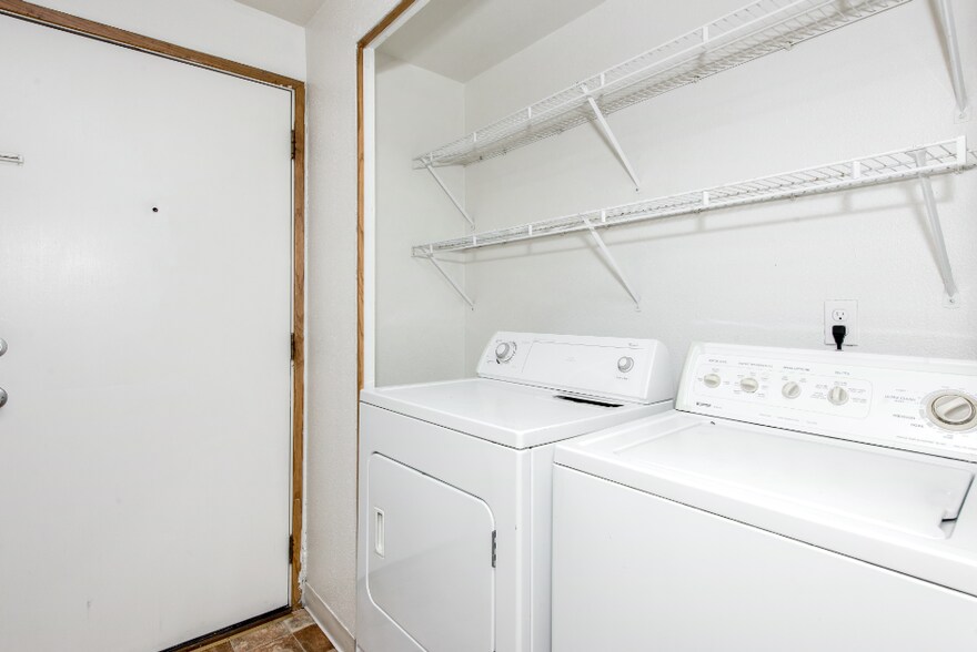 More Photos Of 2628 NE Red Sunset Dr, Gresham Apartments For Sale