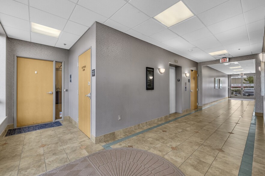 More Photos Of 459 Herndon Pky, Herndon Medical For Sale