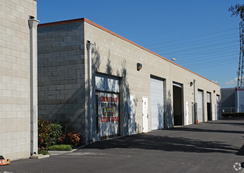 More Photos Of 7510 Orangewood Ave, Stanton Light Manufacturing For Lease