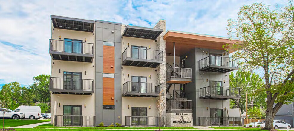 More Photos Of 200 W Gregory Blvd, Kansas City Apartments For Sale