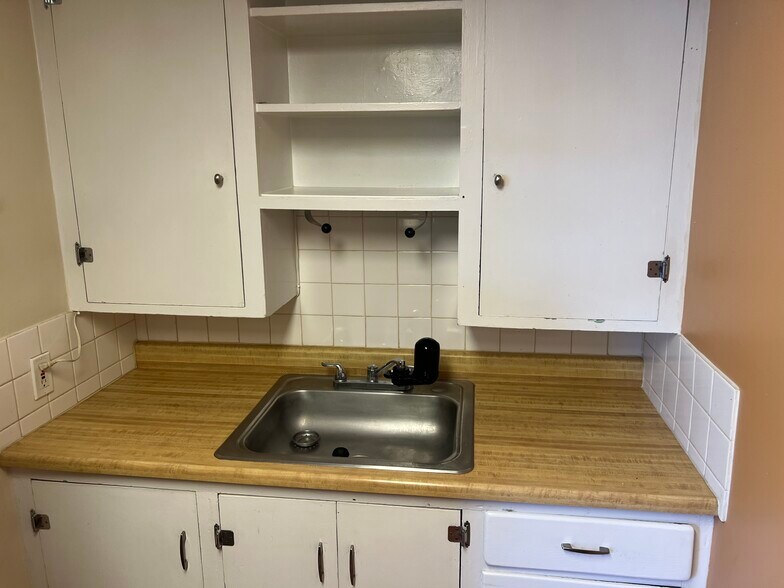 More Photos Of 403 Columbia Dr SE, Albuquerque Multifamily For Sale