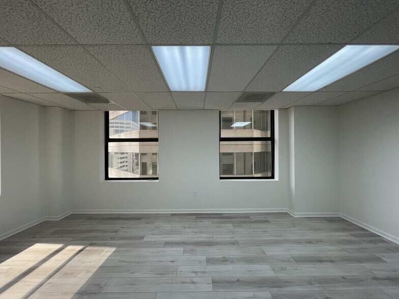 More Photos Of 112 S Tryon St, Charlotte Office Residential For Lease
