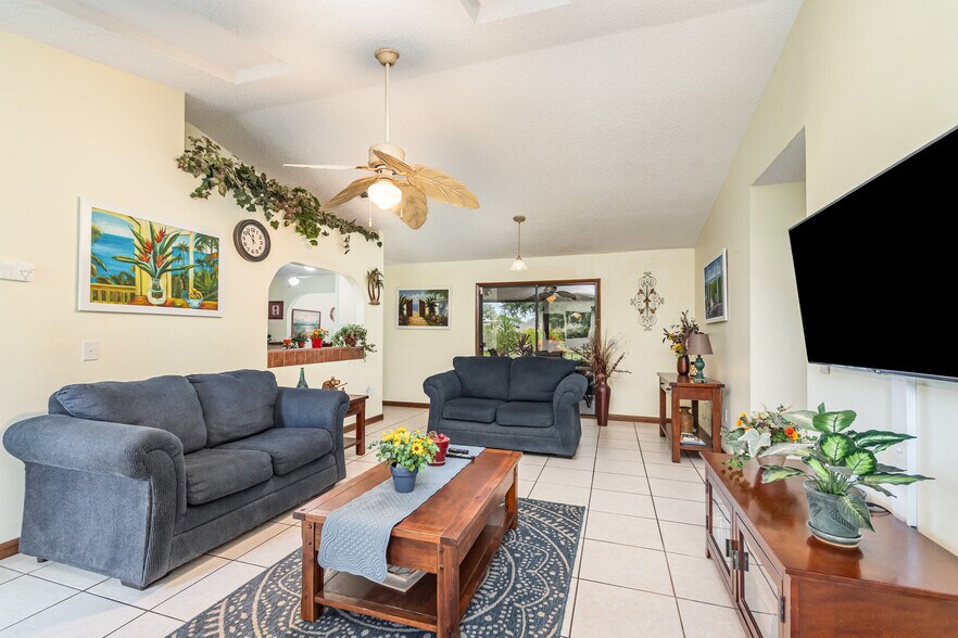 More Photos Of 155 11th Ave, Osteen Specialty For Sale