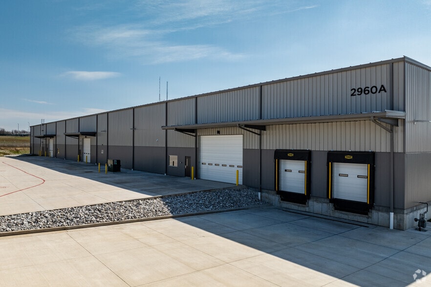 More Photos Of 2960 E Jean St, Springfield Warehouse For Lease