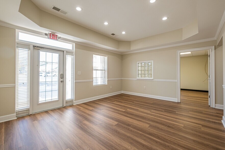 More Photos Of 131 Lee Byrd Rd, Loganville Office For Sale