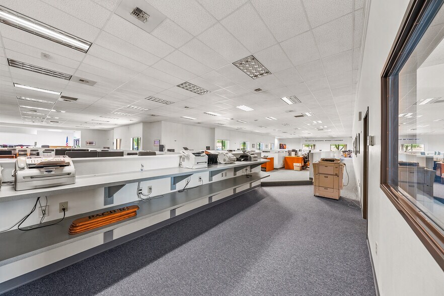 More Photos Of 2090 Commerce Dr, Medford Office For Lease