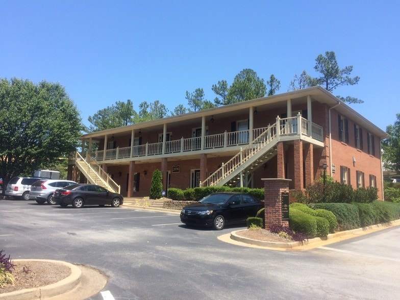 More Photos Of 2050 Buford Hwy, Buford Unknown For Lease