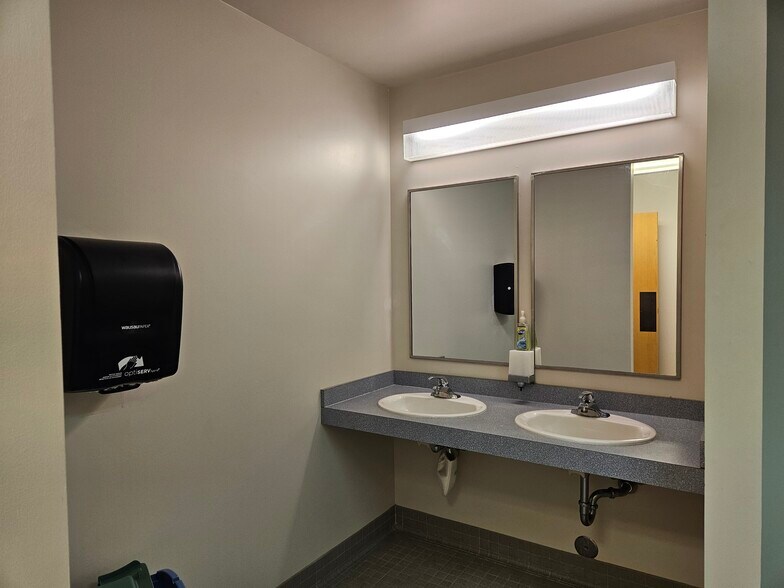 More Photos Of 5000 Fergus Rd, Saint Charles Religious Facility For Sale