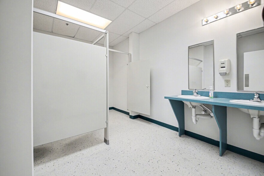 More Photos Of 4414 Lafayette Blvd, Fredericksburg Loft Creative Space For Lease