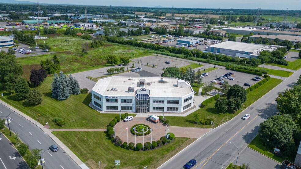 More Photos Of 1250 Rue Marie-Victorin, St-Bruno-de-Montarville Office For Sale