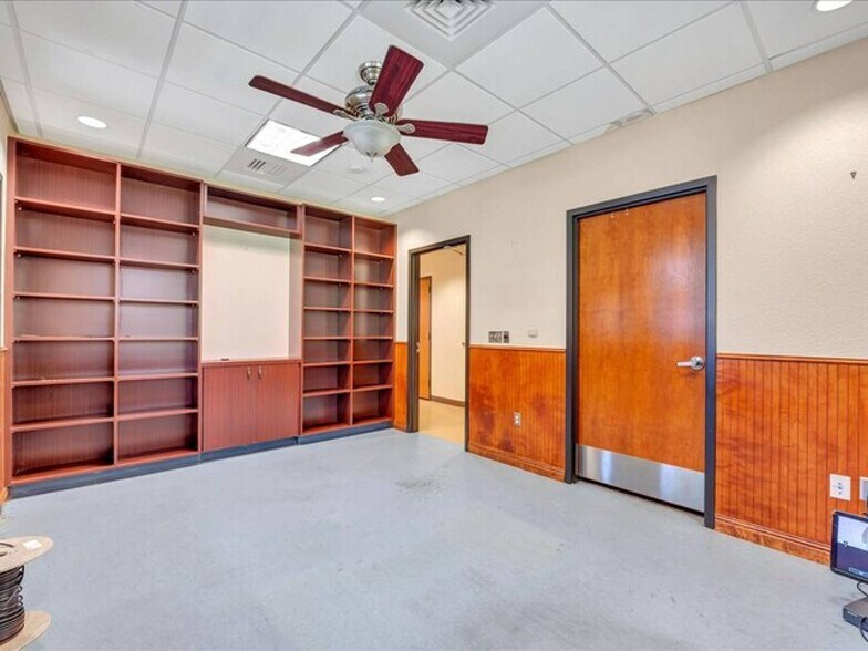 More Photos Of 1225 N Mound St, Nacogdoches Skilled Nursing Facility For Sale