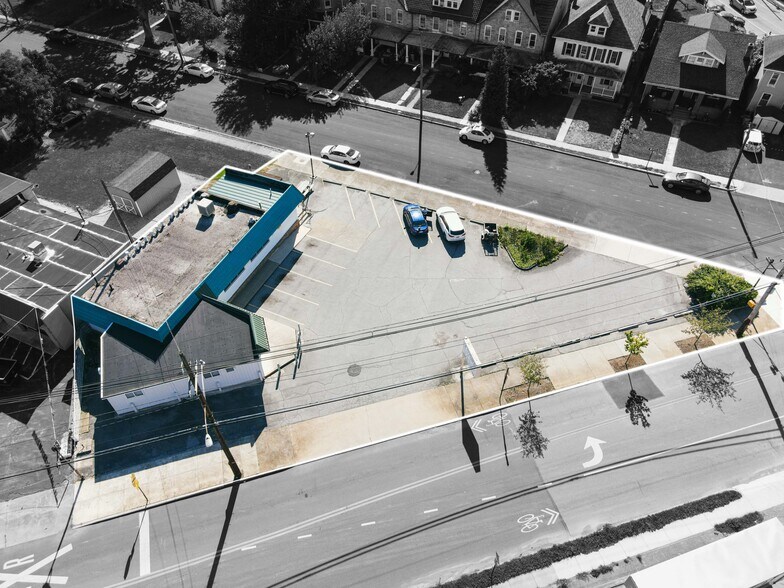 Primary Photo Of 824 Pennsylvania Ave, Hagerstown Freestanding For Sale