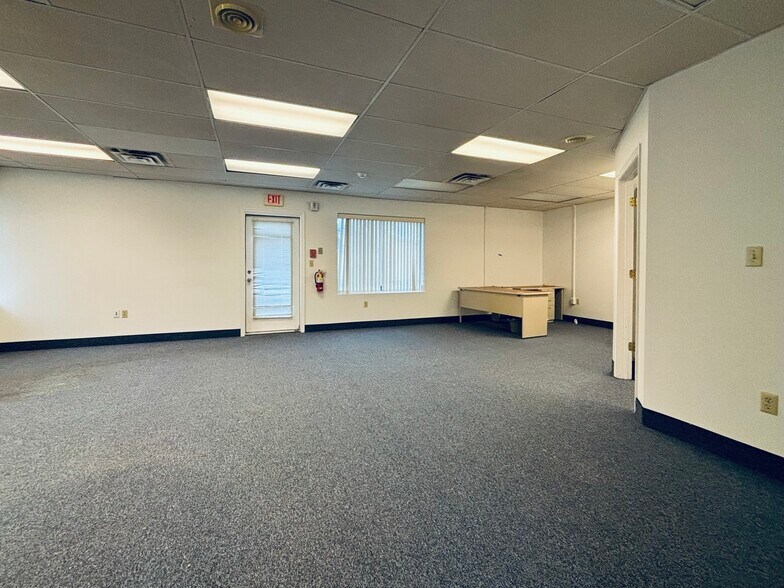 More Photos Of 789 Main St, Great Barrington Medical For Sale