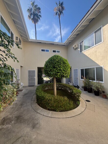 More Photos Of 4300 Tujunga Ave, Studio City Apartments For Sale