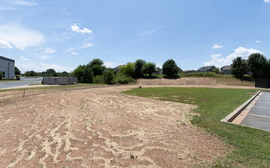 More Photos Of 106 Woodson St, Powdersville Land For Sale