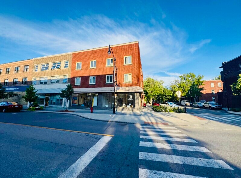 More Photos Of 4640 Sainte-Catherine E, Montréal Apartments For Lease