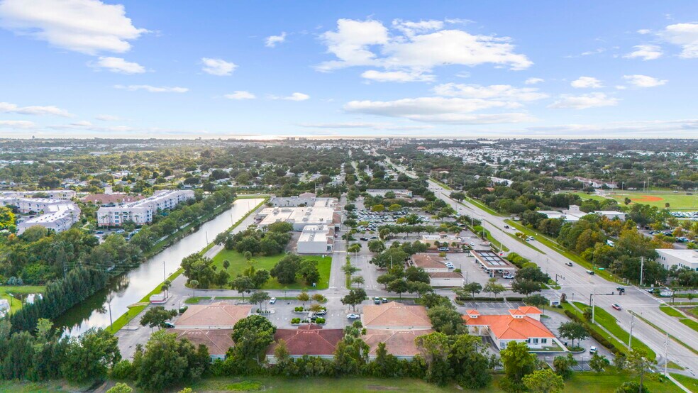 1493 E Venice Ave, Venice, FL 34292 Medical For Sale