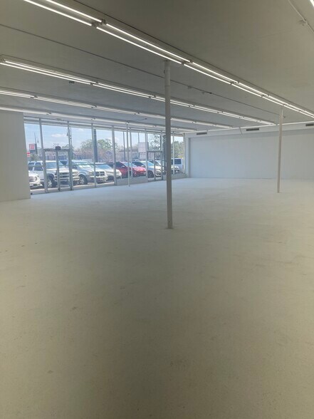 More Photos Of 1803-1823 Gessner Rd, Houston General Retail For Lease