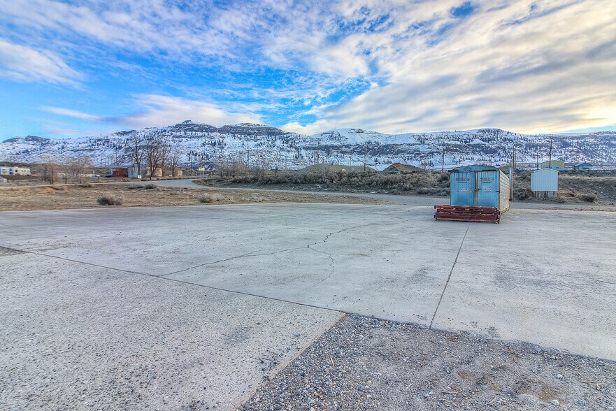 More Photos Of 31 Precision Ln, Malaga Manufacturing For Sale