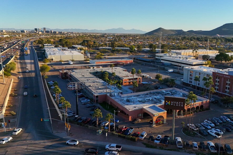 More Photos Of 1365 W Grant Rd, Tucson Hotel For Sale