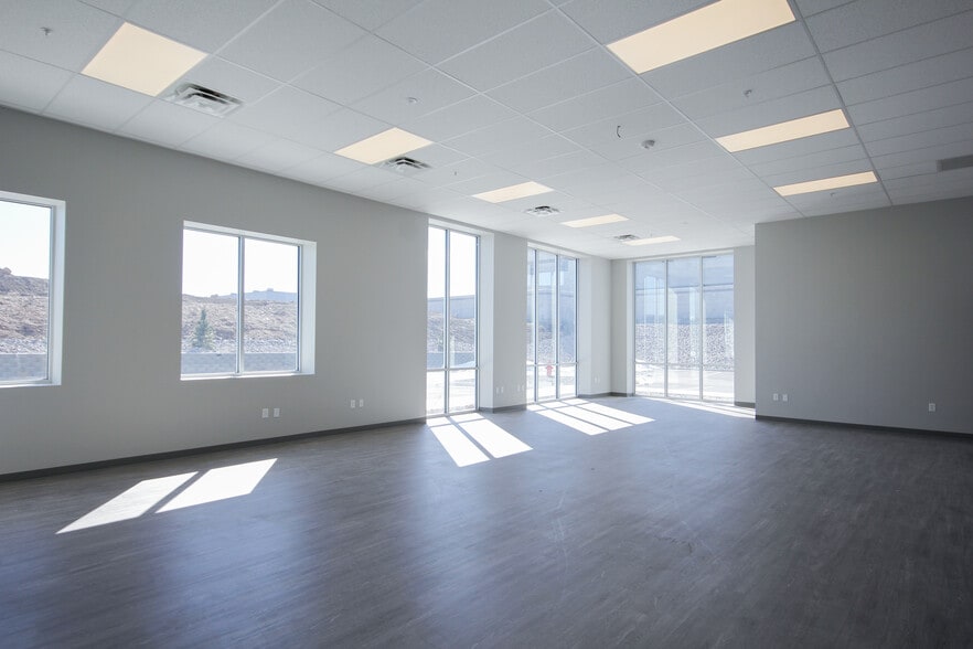 More Photos Of 6363 W Dannon Way, West Jordan Refrigeration Cold Storage For Lease