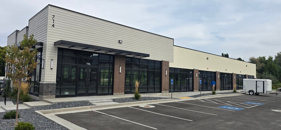 More Photos Of 714 W 400 N, Logan General Retail For Lease