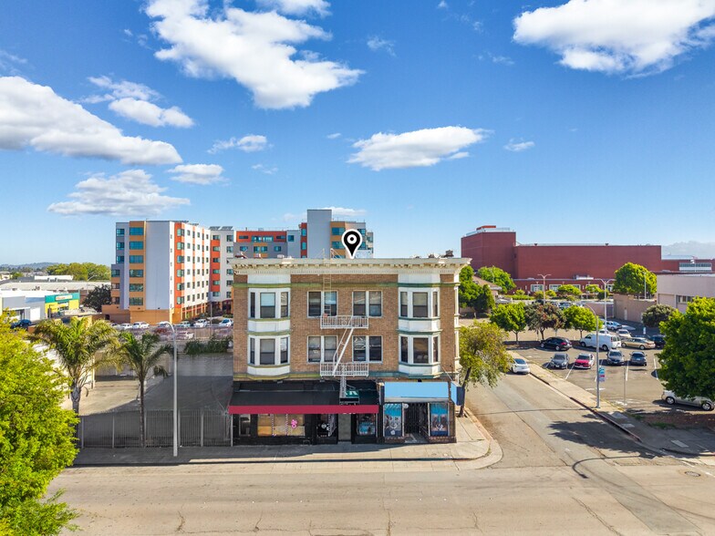More Photos Of 315 25th St, Richmond Apartments For Sale