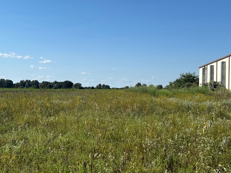 More Photos Of US-77, Thackerville Land For Sale