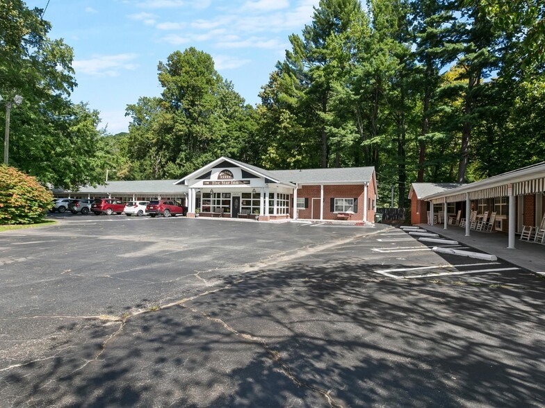 More Photos Of 2474 Soco Rd, Maggie Valley Hotel For Sale