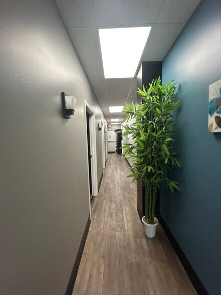 More Photos Of 2271-2283 Grand Island Blvd, Grand Island Storefront Retail Office For Lease