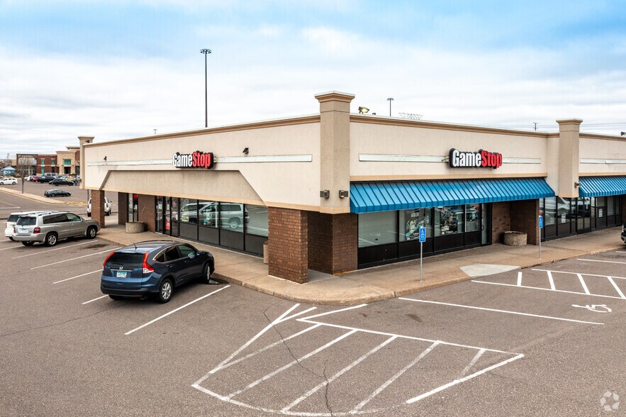 More Photos Of 3035 White Bear Ave N, Maplewood Freestanding For Lease