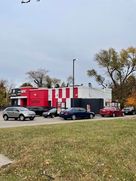 More Photos Of 6607 Prospect Ave, Kansas City Freestanding For Sale