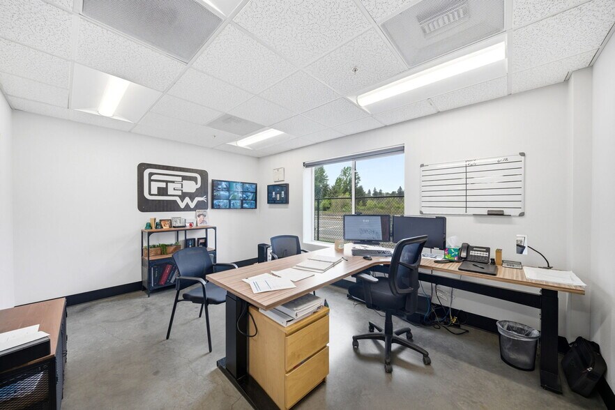 More Photos Of 7217 NE 99th St, Vancouver Industrial For Sale