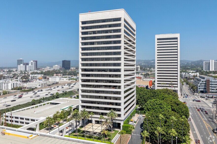 More Photos Of 11100 Santa Monica Blvd, Los Angeles Office For Lease