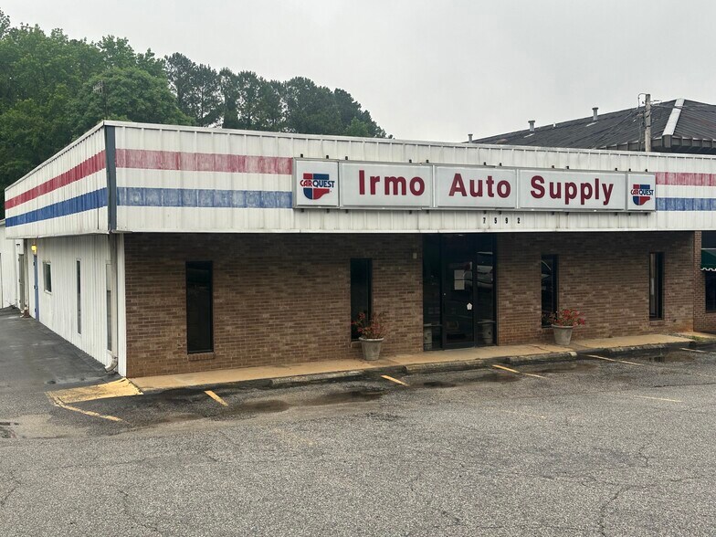 More Photos Of 7592 Woodrow St, Irmo Freestanding For Sale