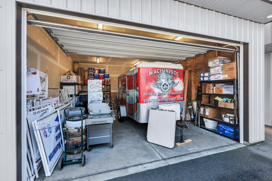 More Photos Of 4226 E Mission Ave, Spokane Loft Creative Space For Sale