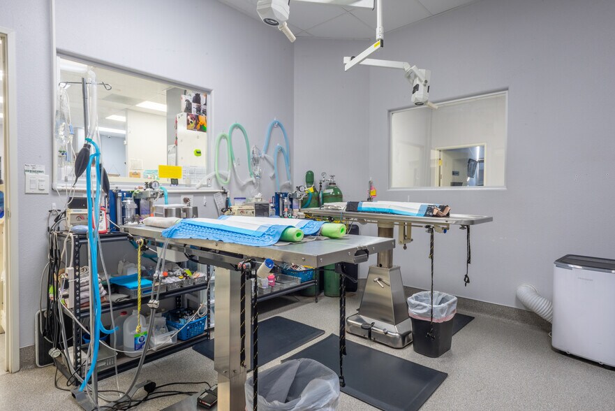 More Photos Of 3210 S Decatur Blvd, Las Vegas General Retail For Lease