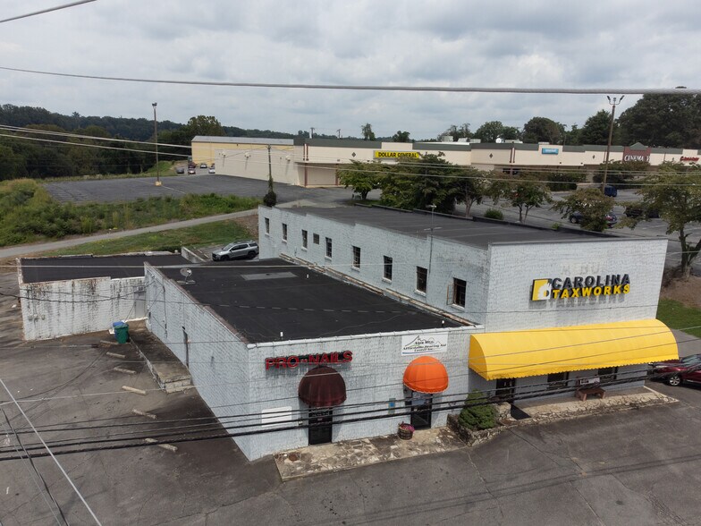More Photos Of 105-109 Winston Rd, Jonesville Storefront For Sale