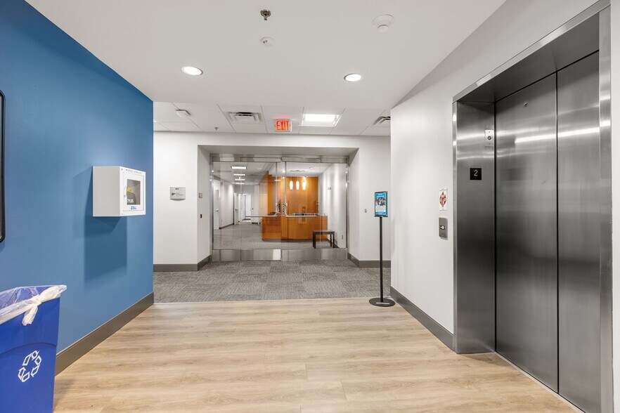 More Photos Of 10 Center St, Stafford Office For Lease