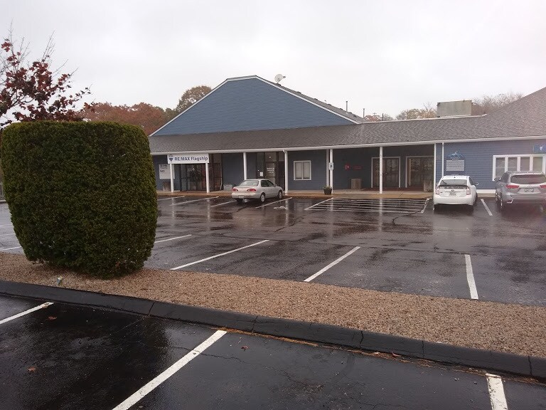 More Photos Of 140 Point Judith Rd, Narragansett Storefront Retail Office For Sale