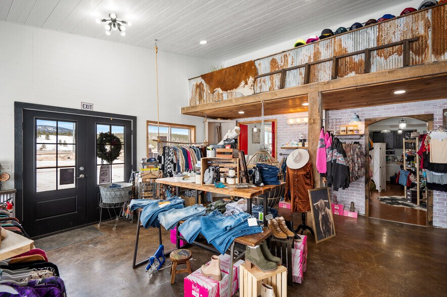 More Photos Of 330 W US-14 Hwy, Sundance General Retail For Sale