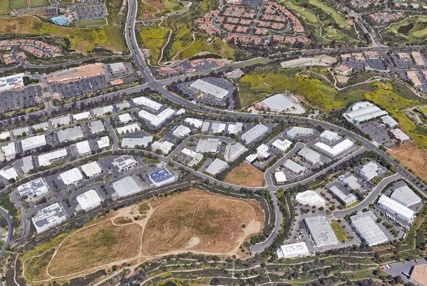 More Photos Of 1050 Calle Amanecer, San Clemente Manufacturing For Sale