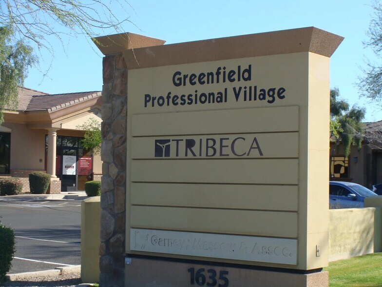 More Photos Of 1635 N Greenfield Rd, Mesa Office For Sale