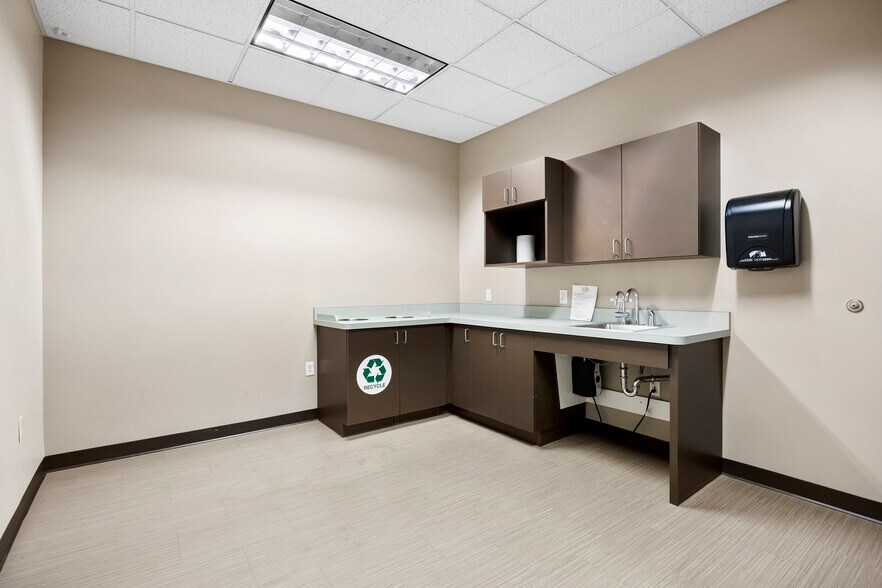 More Photos Of 725 Broadway, Albany Office For Lease