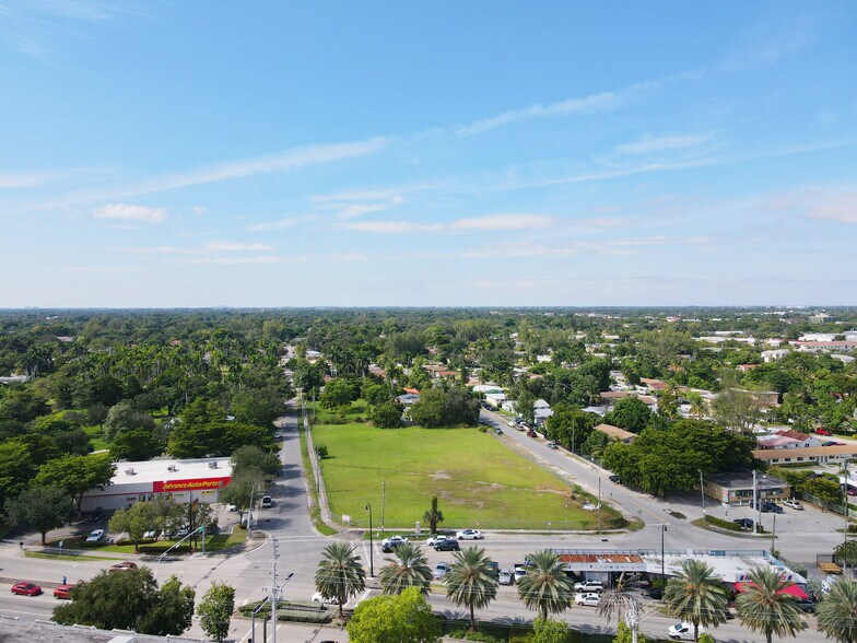 More Photos Of 11620 Biscayne Blvd, Miami Land For Lease