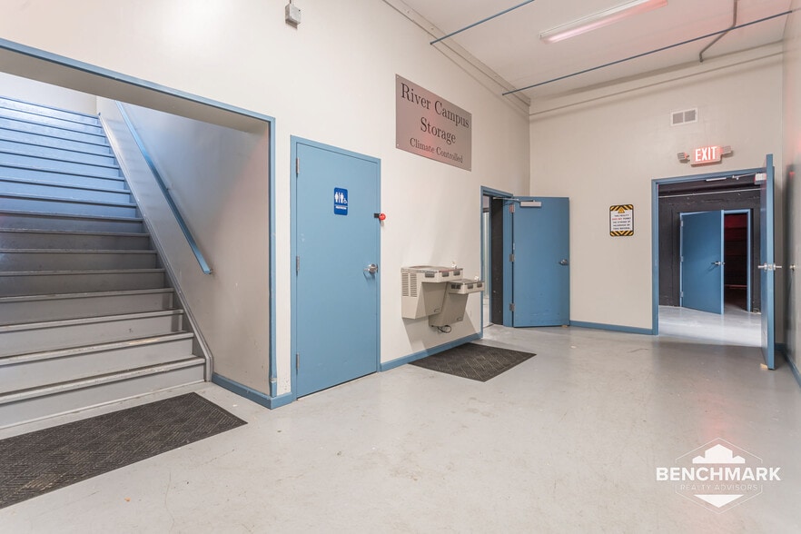 More Photos Of 169-171 Flanders St, Rochester Self Storage For Sale